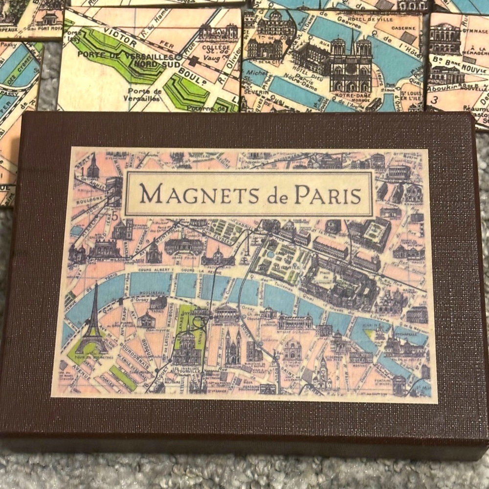 Box of "Magnets de Paris" from Cavallini & Co. | 27 Magnets